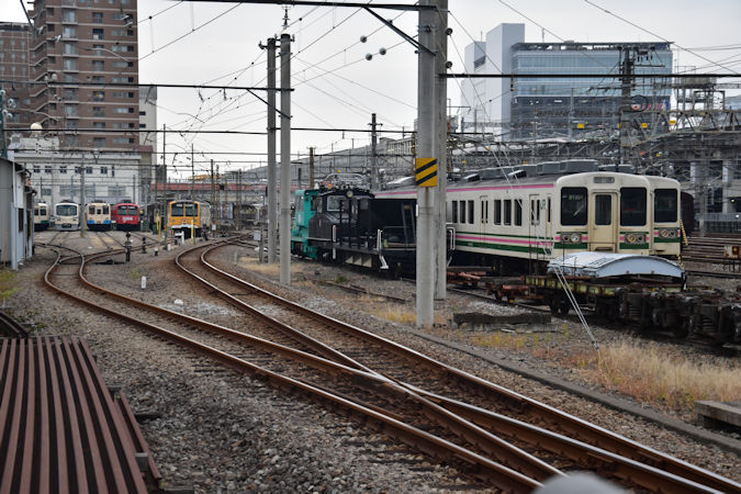 JR東日本　時刻表灯　可動台座付き　107系　211系　719系 JR東日本ー719系電車 | Re-urbanization -再都市化-